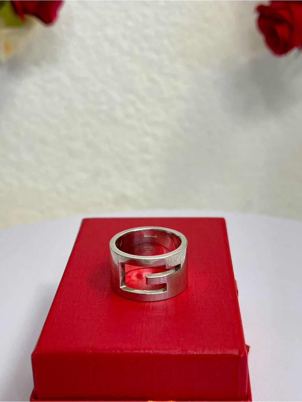 Gucci 925 Sterling Silver Ring Size: 6